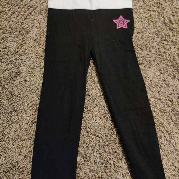 Pjs - Picture 3 of 4